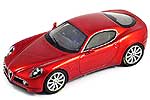 коллекционная модель автомобиля Alfa Romeo в масштабе 1:43