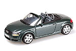 коллекционная модель автомобиля Audi в масштабе 1:43