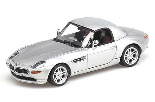 коллекционная модель автомобиля BMW в масштабе 1:43