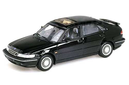 коллекционная модель автомобиля Saab в масштабе 1:43